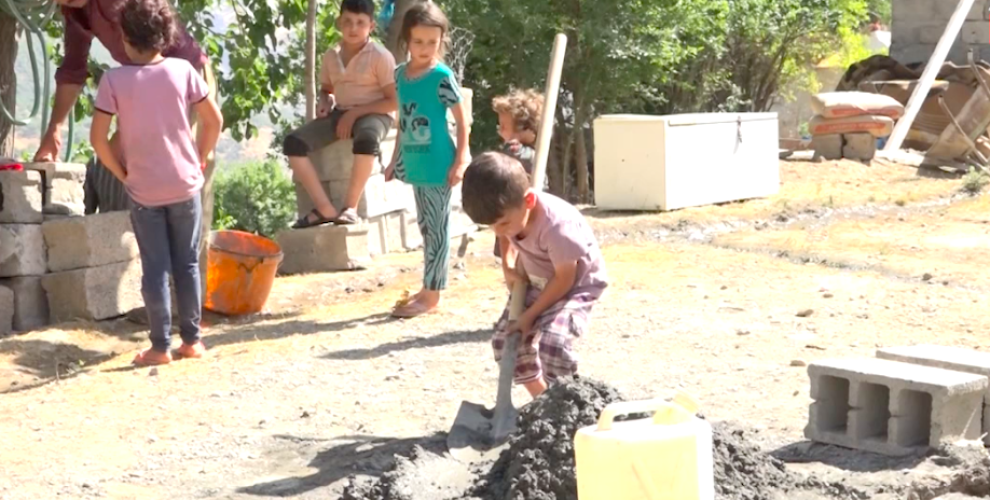 ANF Sinemokan köylüleri İşgalcilere geçit vermeyeceğiz